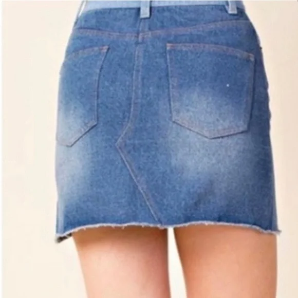 Wild Honey Two Tone Step Hem Denim Mini Skirt Raw Hem Blue Jean Size M Medium - Picture 2 of 9